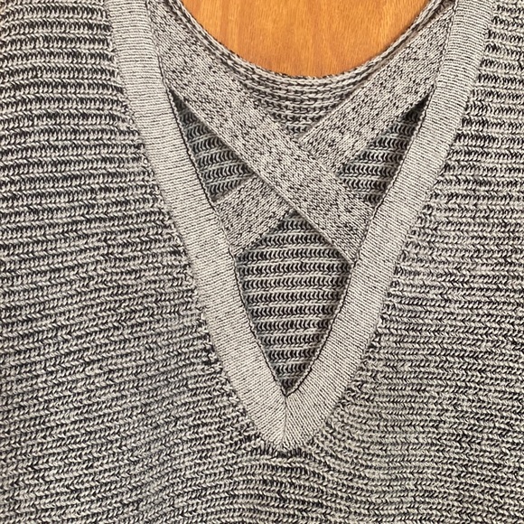 Tunic style sweater - Picture 4 of 5